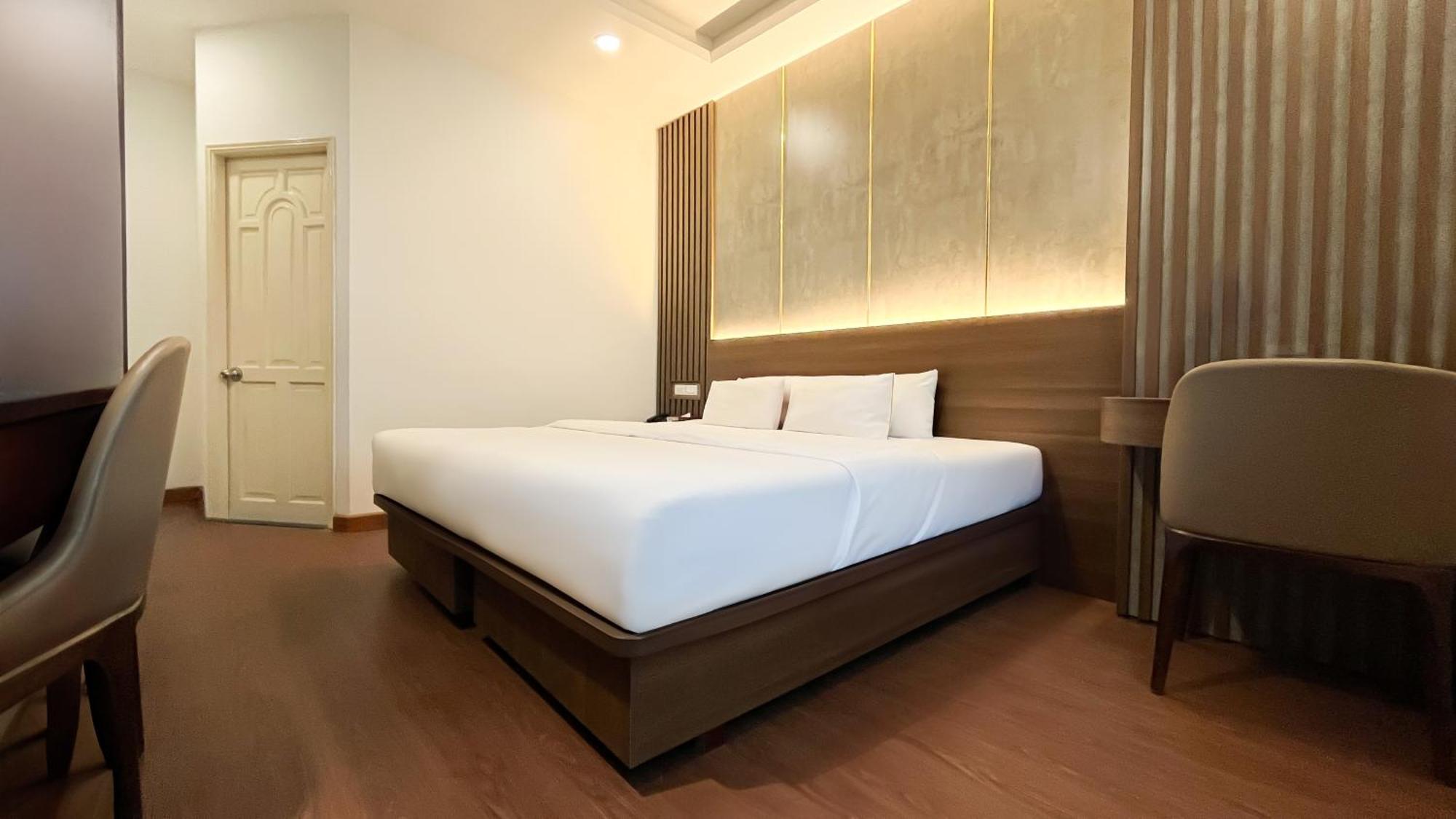 A25 - 274 De Tham Hotel *